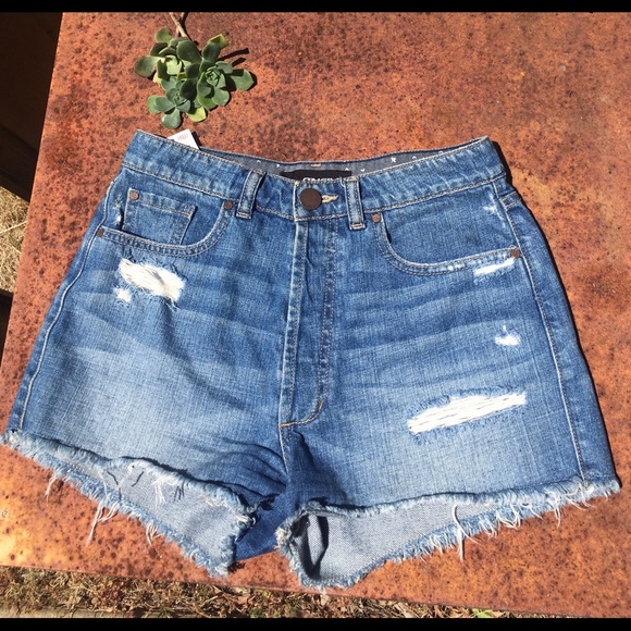 Exclusive O’NEILL Highwaisted Denim Shorts - Picture 1 of 11